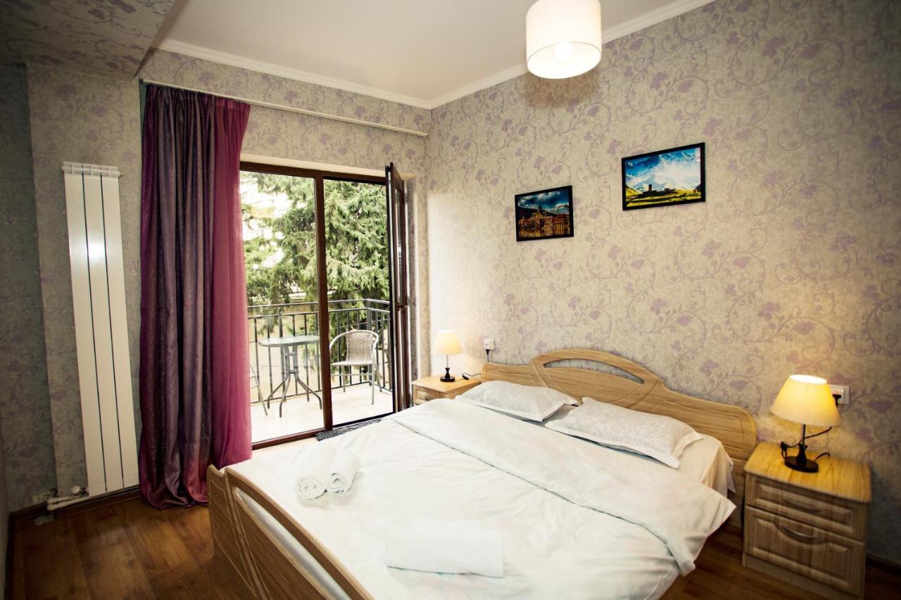 Apartment Art Django Old Avlabari Tbilisi Eksteriør billede