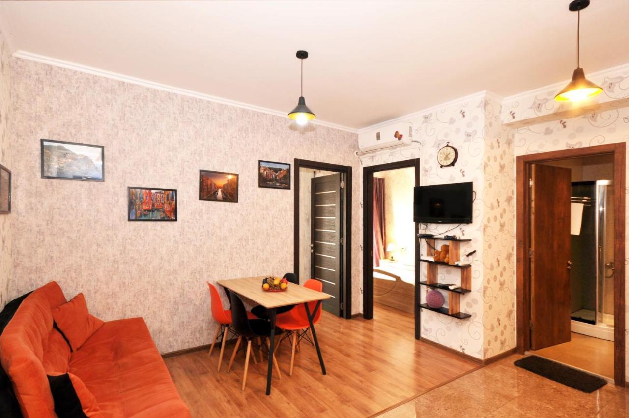 Apartment Art Django Old Avlabari Tbilisi Eksteriør billede